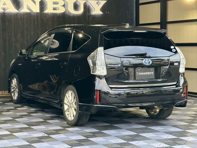 PRIUS Alpha