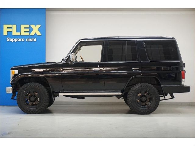 LANDCRUISER van