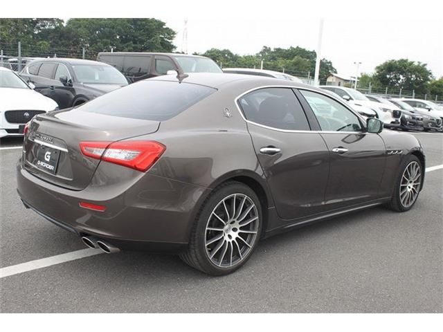 MASERATI GHIBLI Sedan