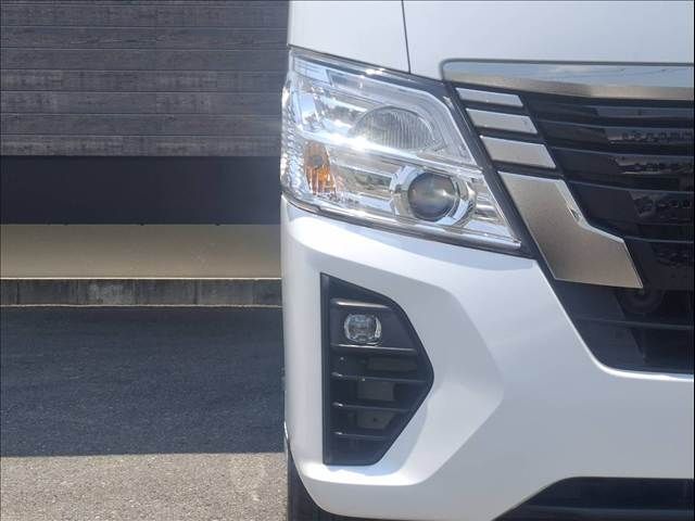 CARAVAN van 2WD