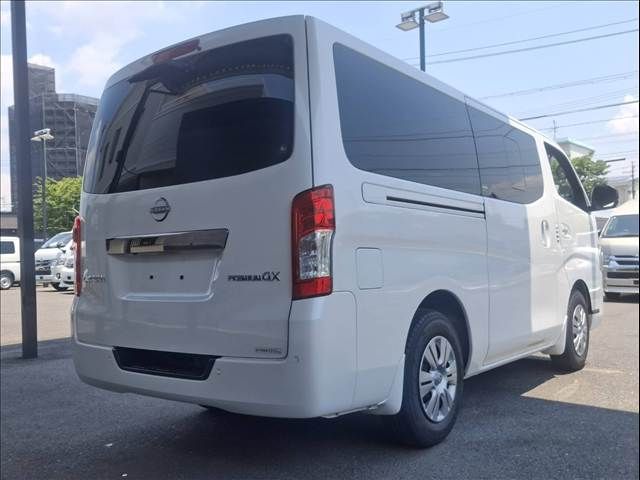 CARAVAN van 2WD