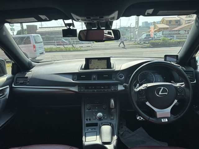 LEXUS CT200h