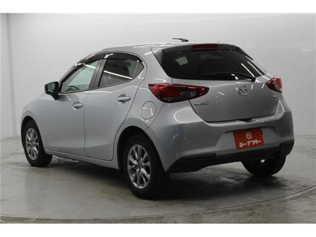 MAZDA2