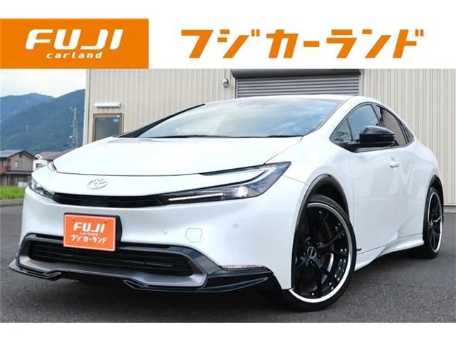 PRIUS 4WD