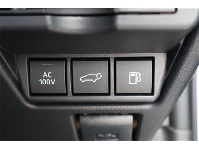 PRIUS 4WD