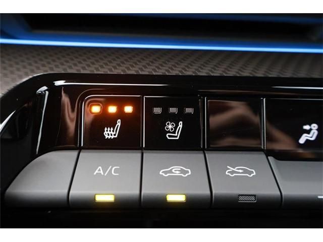 PRIUS 4WD