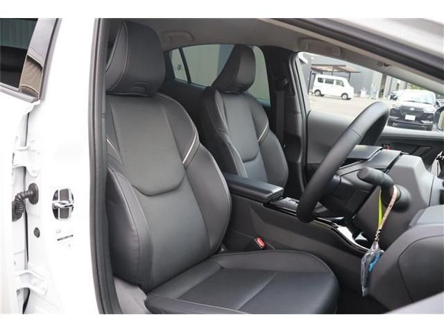 PRIUS 4WD