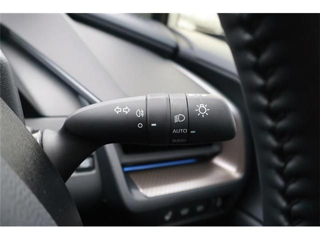 PRIUS 4WD