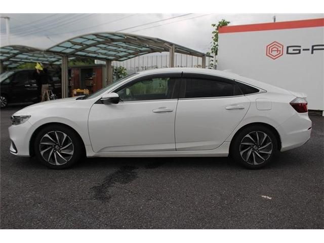INSIGHT sedan
