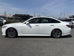 CROWN sedan hybrid