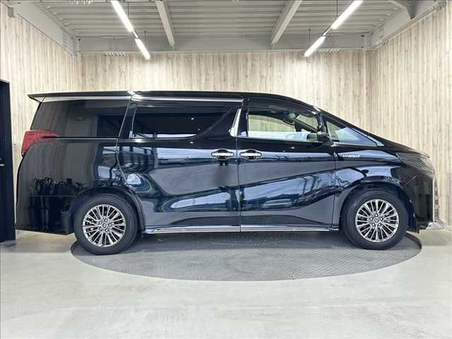 ALPHARD hybrid 4WD