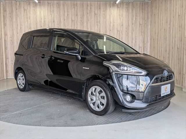 SIENTA HYBRID