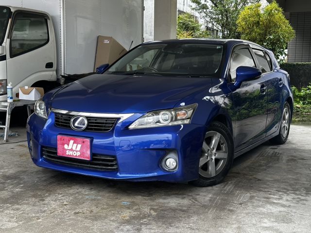 LEXUS CT200h
