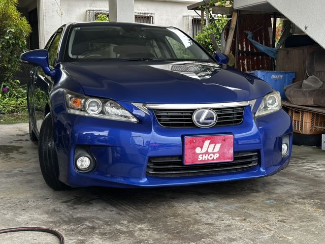 LEXUS CT200h