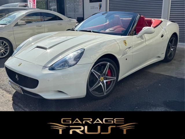 FERRARI California 30