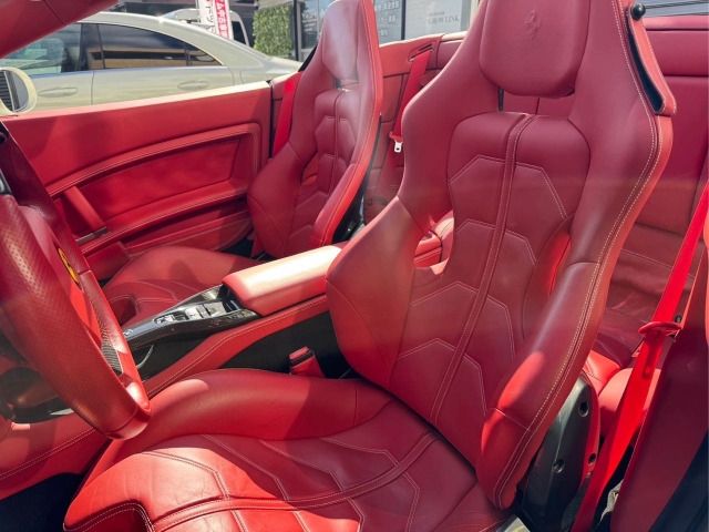 FERRARI California 30