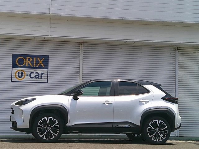 YARIS CROSS HYBRID