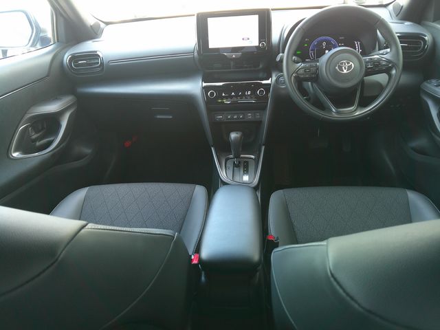YARIS CROSS HYBRID