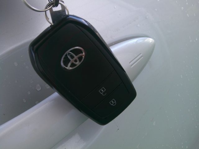 YARIS CROSS HYBRID