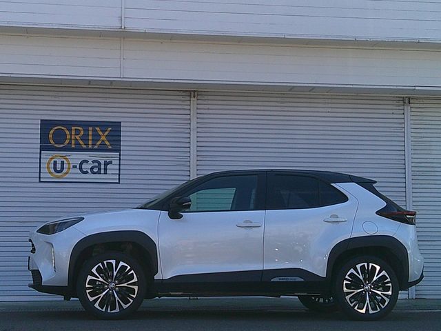 YARIS CROSS HYBRID