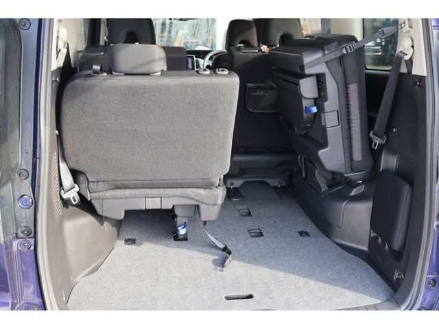 SERENA  S-HYBRID 4WD