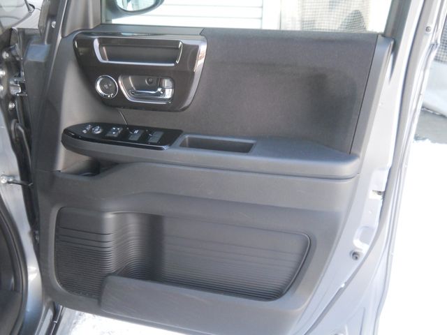 N BOX CUSTOM 4WD