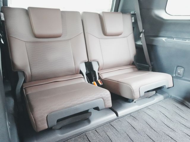 LANDCRUISER 250