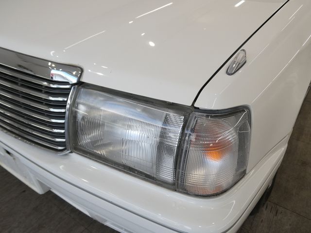 CROWN sedan