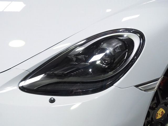 PORSCHE 718BOXSTER