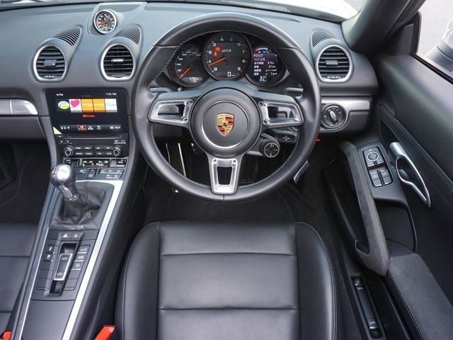 PORSCHE 718BOXSTER