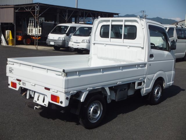 NT100 CLIPPER 4WD