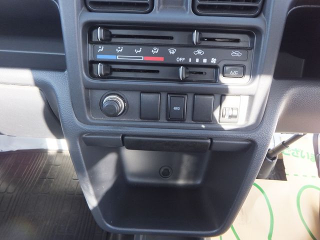 NT100 CLIPPER 4WD