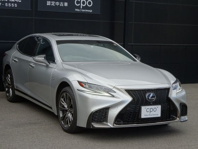 LEXUS LS500h 4WD