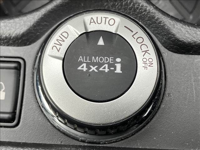 X-TRAIL HYBRID 4WD