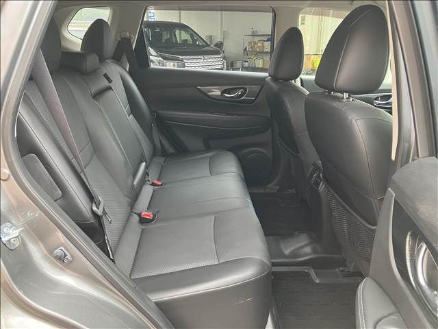 X-TRAIL HYBRID 4WD
