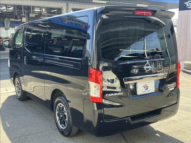 CARAVAN van 2WD