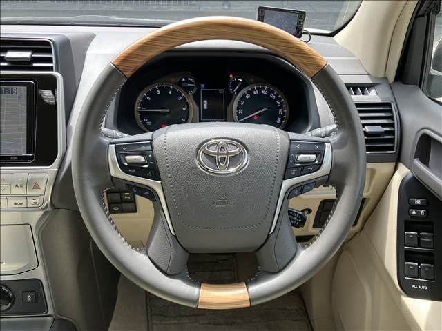 LANDCRUISER PRADO