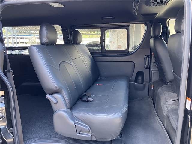 HIACE van 4WD