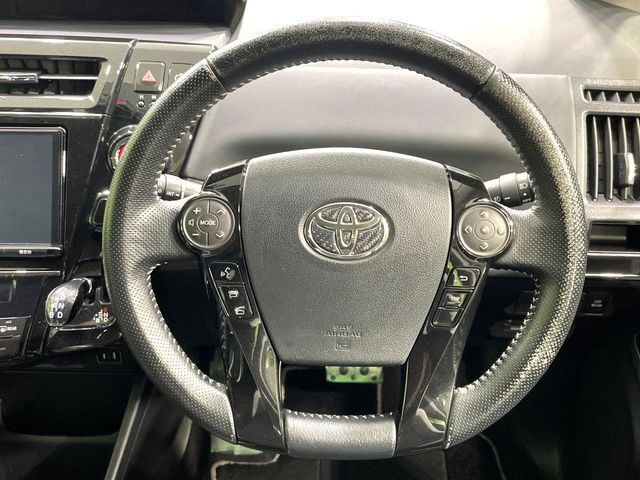 PRIUS Alpha