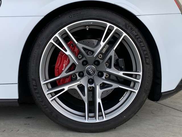 AUDI R8 Spyder