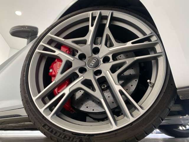 AUDI R8 Spyder