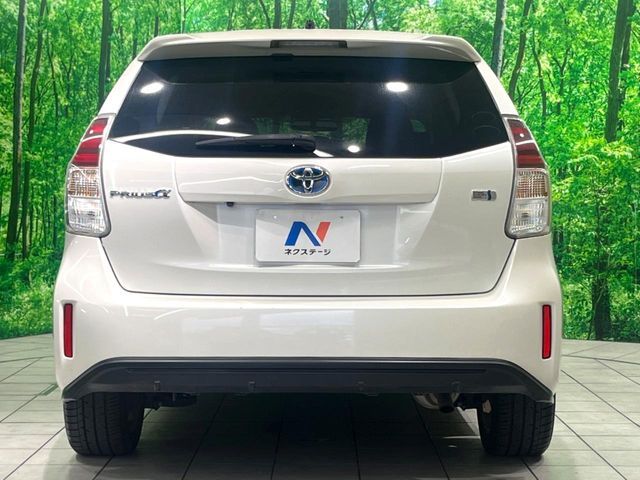 PRIUS Alpha