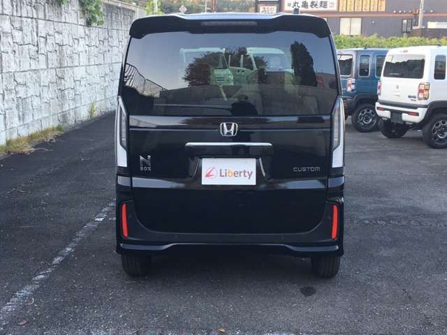 N BOX CUSTOM