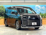 VOXY HYBRID
