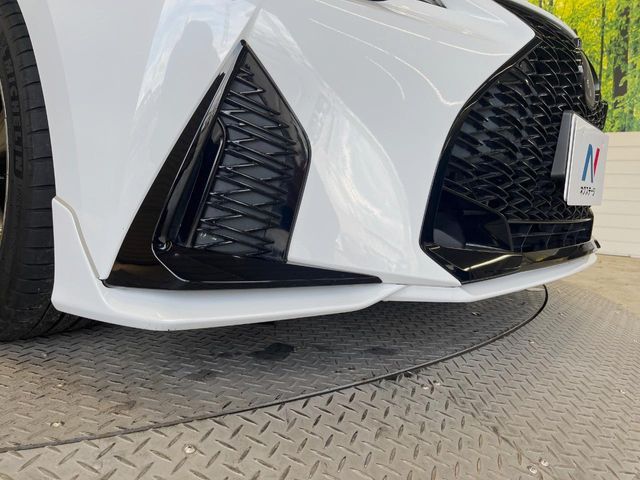 LEXUS IS300h