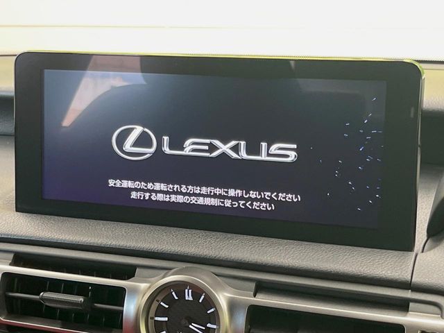 LEXUS IS300h
