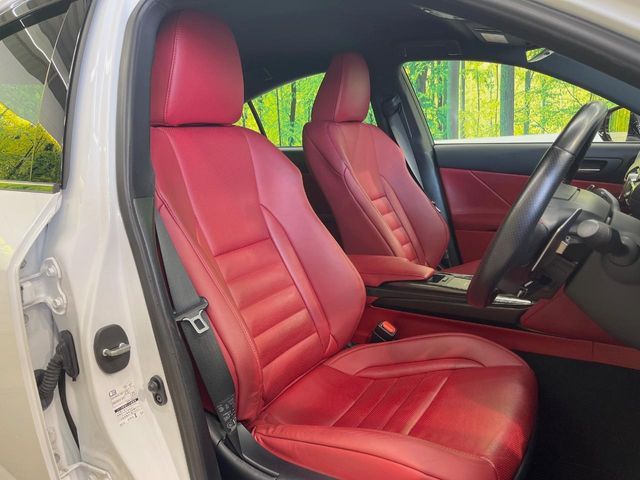 LEXUS IS300h