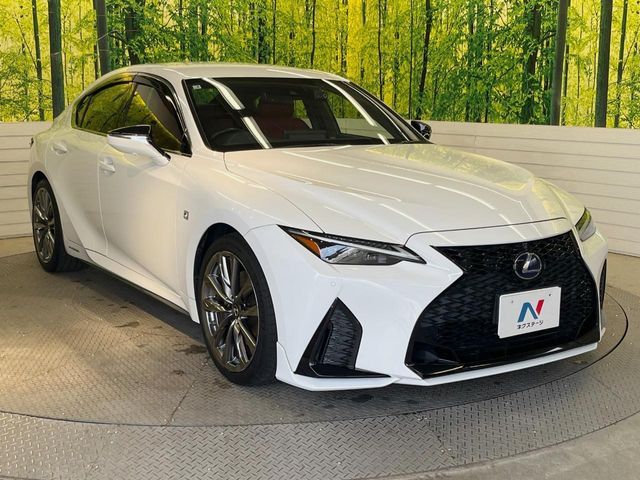 LEXUS IS300h