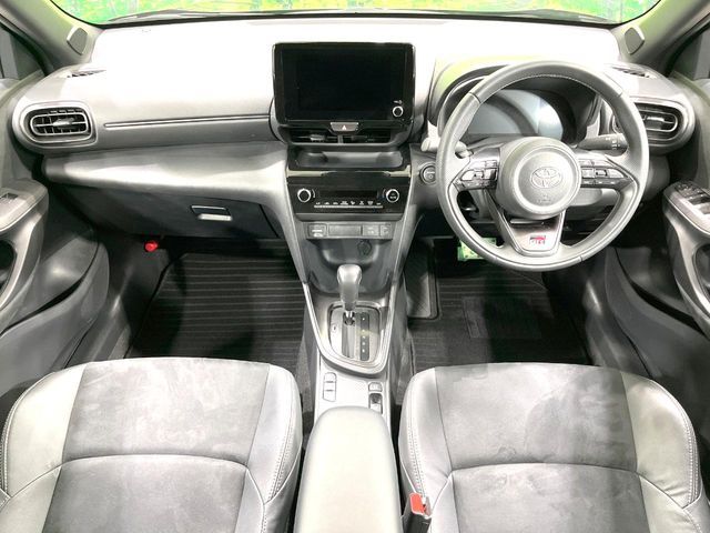 YARIS CROSS HYBRID
