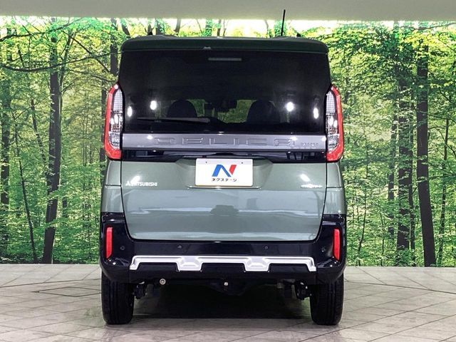 DELICA MINI